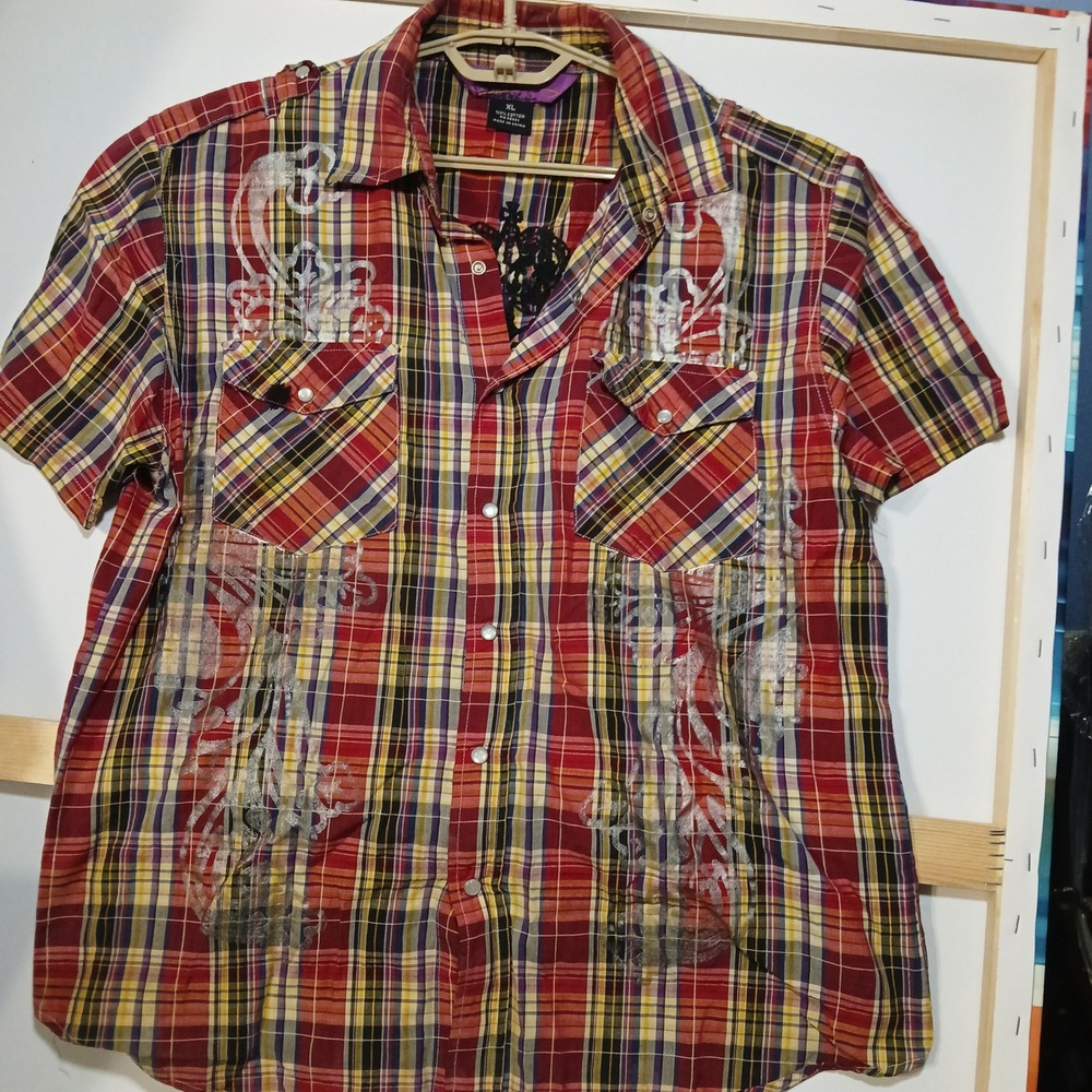 Etti XL Red Plaid Short Sleeve Button Up Shirt Embellished Soul Sword‎